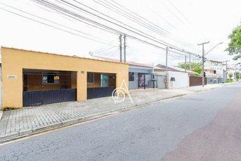 house em Rua José Bassa, Sítio Cercado - Curitiba - PR