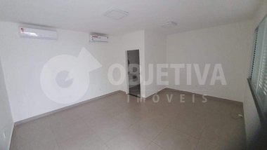 office em Rua Icaraí, Patrimônio - Uberlândia - MG
