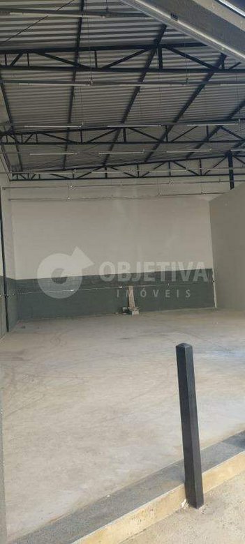 industrial em Rua Marco Aurelio Resende dos Santos, Jardim Europa - Uberlândia - MG