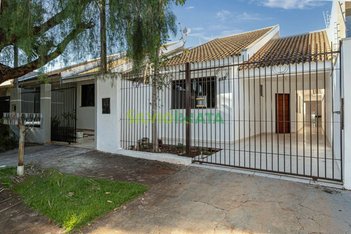 house em Rua Maria Augusta Pereira Vomstein, Loteamento Sumaré - Maringá - PR