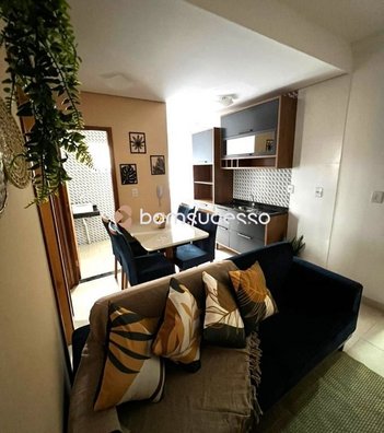 apartment em Rua Lourenço Cândido de Siqueira, Jardim Clarice - São Paulo - SP