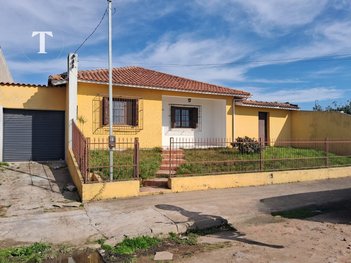 house em Rua Xv de Novembro, Centro - Jaguarão - RS