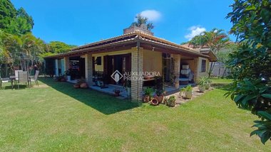 house em Servidão das Gérberas, São João do Rio Vermelho - Florianópolis - SC