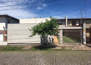 house em Rua Ambrósio Leonardelli, Cinqüentenário - Caxias do Sul - RS