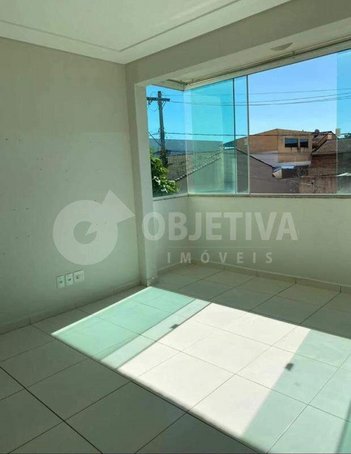 apartment em Avenida Gabriela Junqueira Freitas, Jardim Patrícia - Uberlândia - MG