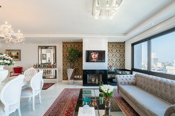 apartment em Rua João Caetano, Três Figueiras - Porto Alegre - RS