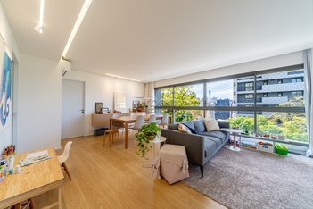 apartment em Rua Santa Cecília, Rio Branco - Porto Alegre - RS