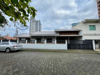 house em Rua Vasconcelos Drumond, Gravatá - Navegantes - SC