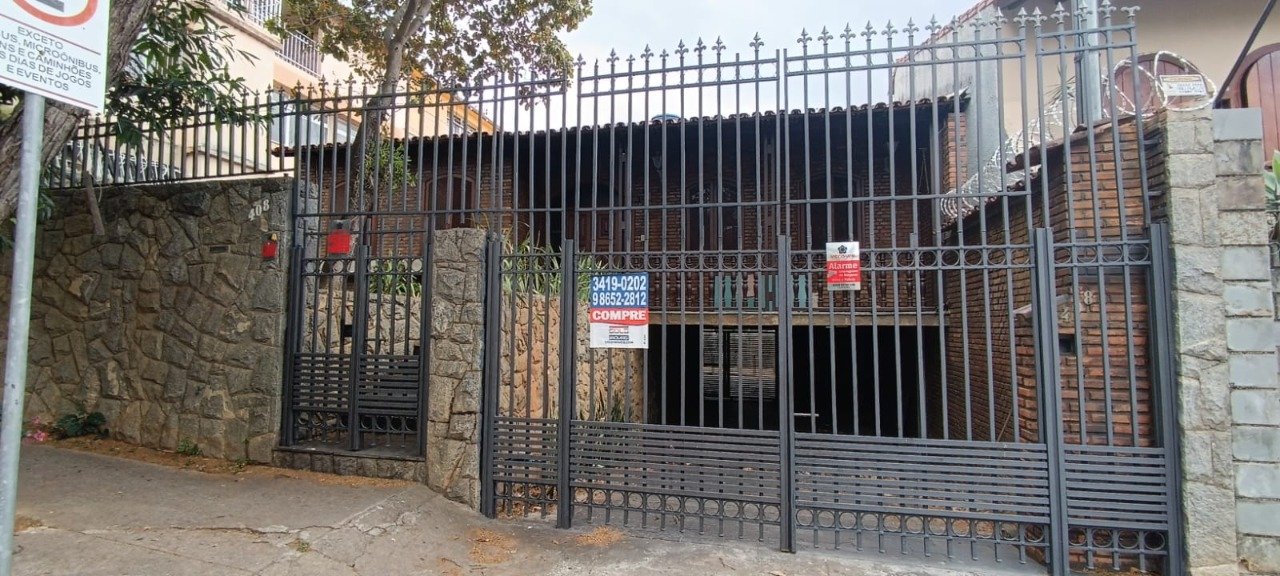 Casa com 4 quartos — São José, Belo Horizonte