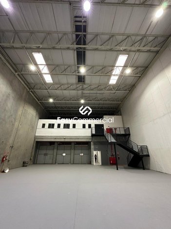 industrial em Avenida Marginal Projetada, Fazenda Tamboré - Barueri - SP