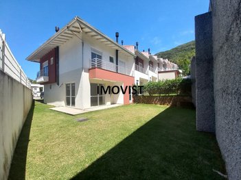 house em Rua Isid Dutra, Sambaqui - Florianópolis - SC