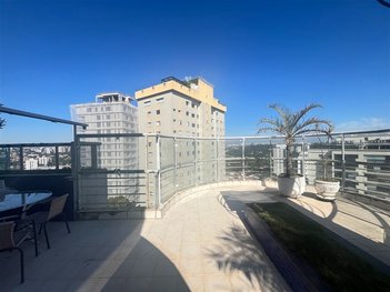 apartment em Rua Inhatium, Alto de Pinheiros - São Paulo - SP