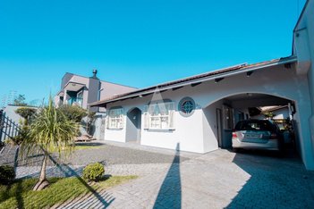 house em Rua Ismael Carlos Correia, Saguaçu - Joinville - SC