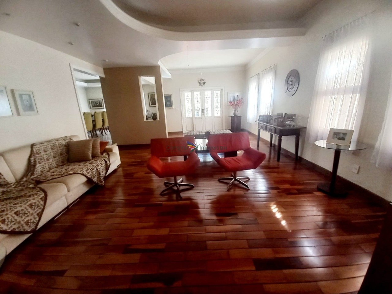 Casa com 5 quartos — Santa Amélia, Belo Horizonte