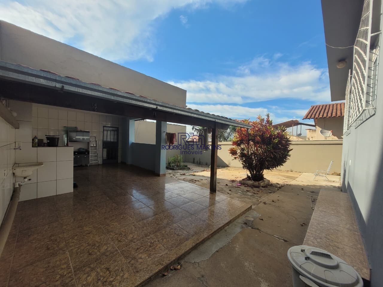 Casa com 3 quartos — Caiçaras, Belo Horizonte