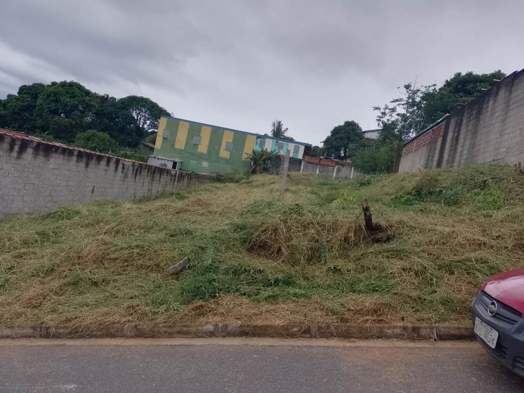 TERRENO COMERCIAL OU RESIDENCIAL NO SANTA L�CIA