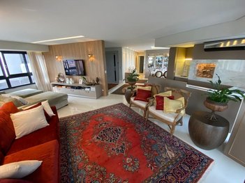 apartment em Avenida Governador Irineu Bornhausen, Agronômica - Florianópolis - SC