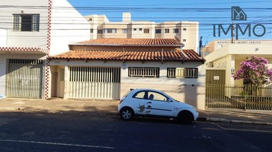 house em Avenida Cesário Alvim, Centro - Uberlândia - MG