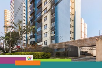 apartment em Rua Urbano Lopes, Cristo Rei - Curitiba - PR