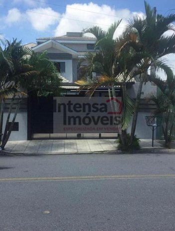 house em Rua Comandante Gastão Firmino de Azevedo, Parque Aeroporto - Taubaté - SP