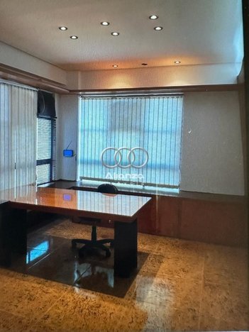 office em Avenida do Contorno, Funcionários - Belo Horizonte - MG