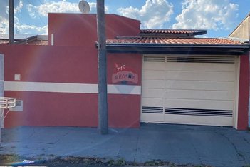 house em Avenida Dante Trevisani, Jardim Cristina - Botucatu - SP