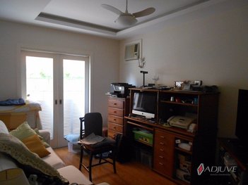 house em Avenida São Paulo, Nogueira - Petrópolis - RJ
