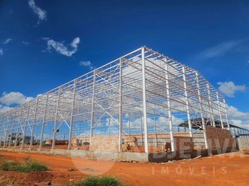 industrial em Rua Doutor Antônio Baraúna, Alto Cascavel - Guarapuava - PR