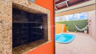 house em Rua Elias Bothome, Jardim Itu - Porto Alegre - RS