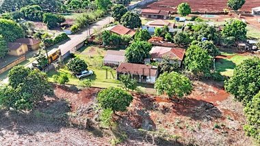 agricultural em Rua Professor Júlio Estrella Moreira, Canadá - Londrina - PR