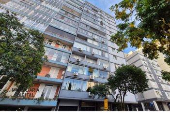apartment em Rua Duque de Caxias, Centro Histórico - Porto Alegre - RS