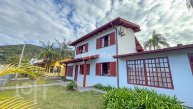 house em Servidão Walter Henrique Leopoldo Hoeschl, Ribeirão da Ilha - Florianópolis - SC