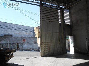 industrial em Rua Japão, Campanário - Diadema - SP