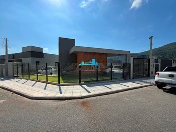 house em Rua Acelon Eduardo da Silva, Córrego Grande - Florianópolis - SC