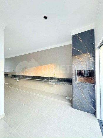 house em Avenida Leandro Carvalho, Laranjeiras - Uberlândia - MG