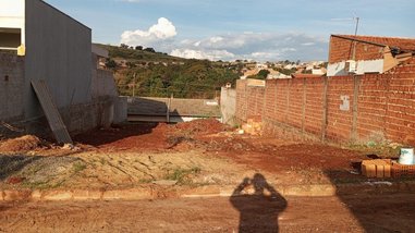 land_lot em Rua Benedito Cardoso de Oliveira, Jardim Presidente - Londrina - PR