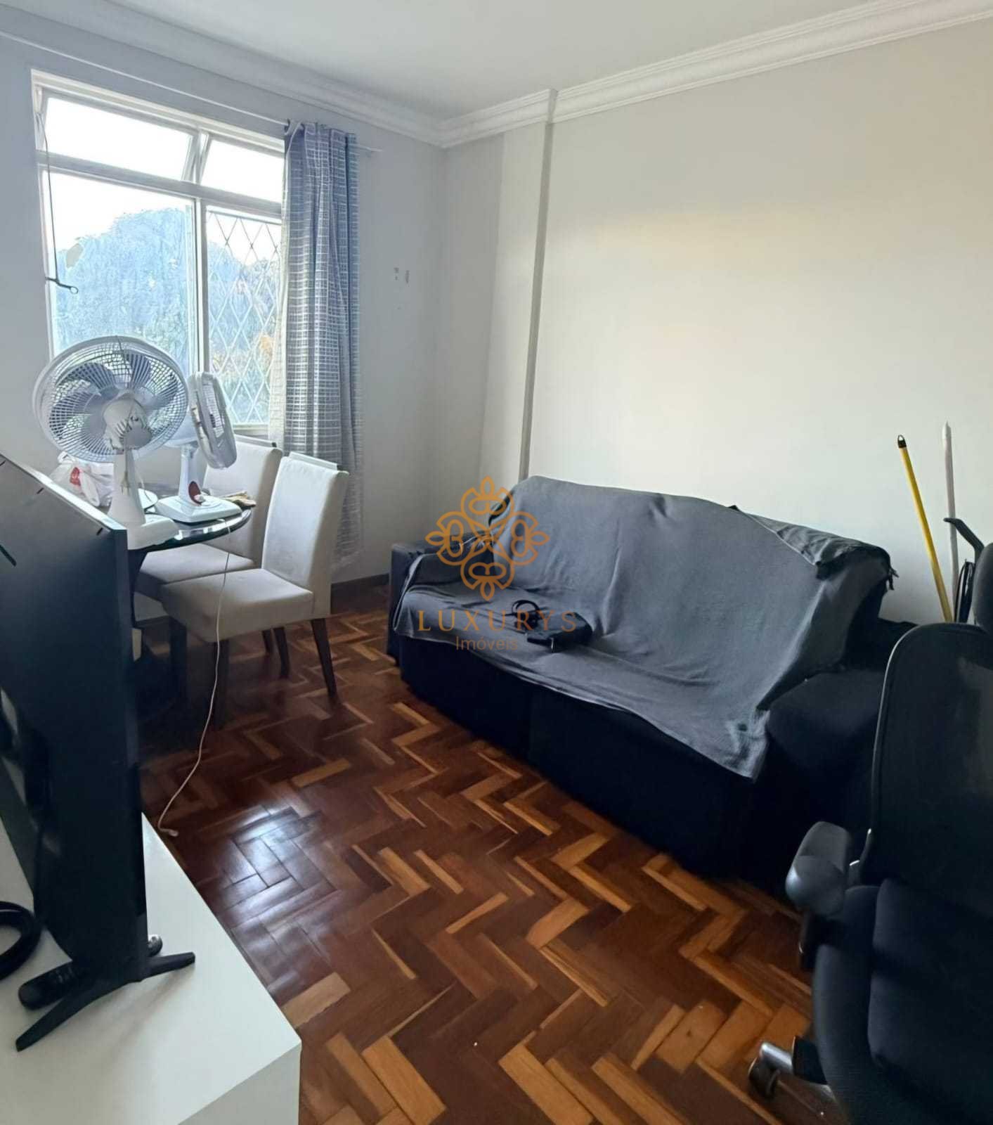 Apartamento com 2 quartos — Santa Efigênia, Belo Horizonte