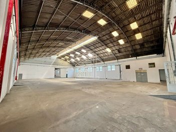 industrial em Avenida Papa João Paulo I, Jardim Presidente Dutra - Guarulhos - SP