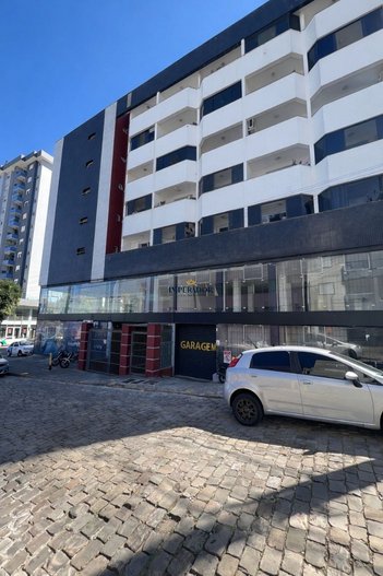 apartment em Rua João Pioner, Sagrada Família - Caxias do Sul - RS