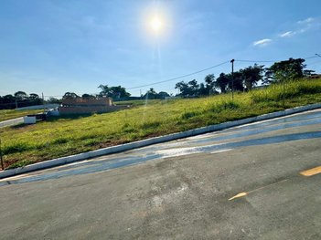 land_lot em Rua Primeiro de Maio, Nacional - Contagem - MG