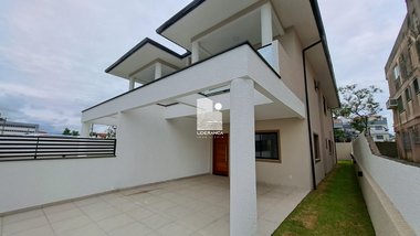 house em Rua Hypólito Gregório Pereira, Canasvieiras - Florianópolis - SC