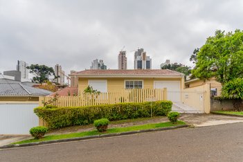 house em Rua Wenceslau Sarnacki, Mossunguê - Curitiba - PR