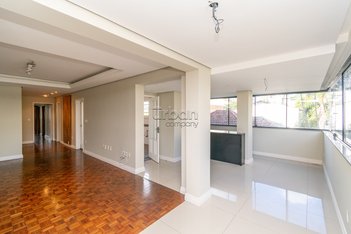 apartment em Rua Líbero Badaró, Passo da Areia - Porto Alegre - RS