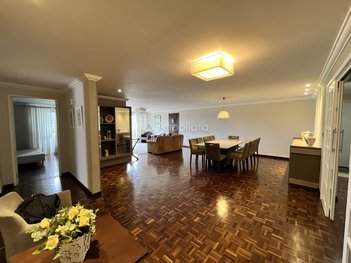 apartment em Rua Ernâni Santiago de Oliveira, Centro Cívico - Curitiba - PR