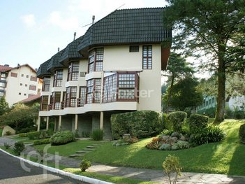 house em Rua Francisco Lorenzoni, Jardim Bela Vista - Gramado - RS