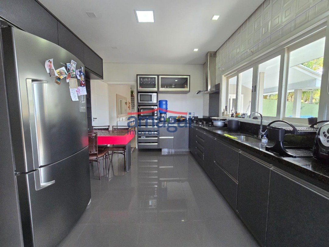 02d1714e-620a-400c-af90-f1b27206433f