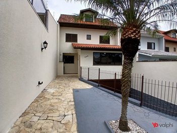 house em Rua Santo Amaro, Água Verde - Curitiba - PR