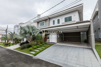 house em Avenida Doutor Eugênio Bertolli, Santa Felicidade - Curitiba - PR