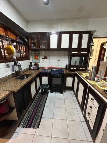 house em Rua das Crisandálias, Parque Santo Antônio - Jacareí - SP