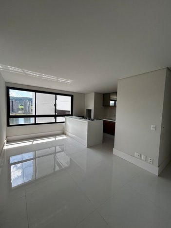 apartment em Rua Doutor José Mardondes Luz, Condomínio Portal do Lago - Rifaina - SP